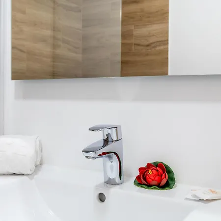 15 Parque San Eugenio Studio Sea View Appartement *