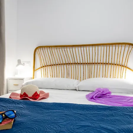 15 Parque San Eugenio Studio Sea View Apartment